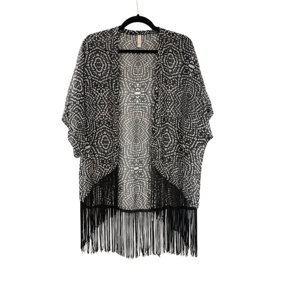 🖤 Xhilaration Fringe Kimono – Size XS 🖤 - Picture 1 of 4